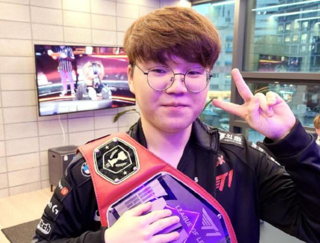 强调数据分 强调数据分