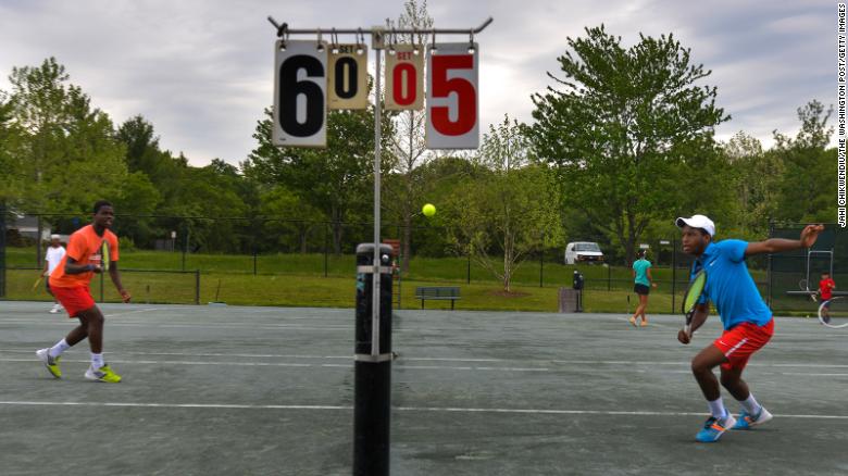 起了球迷们 起了球迷们