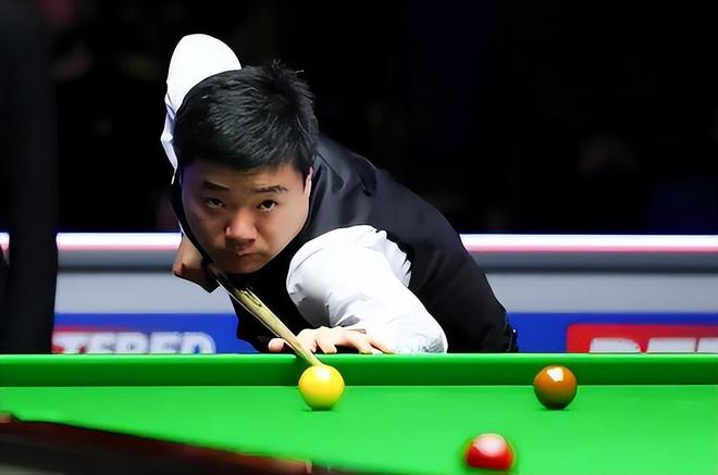 在足球比赛 在足球比赛