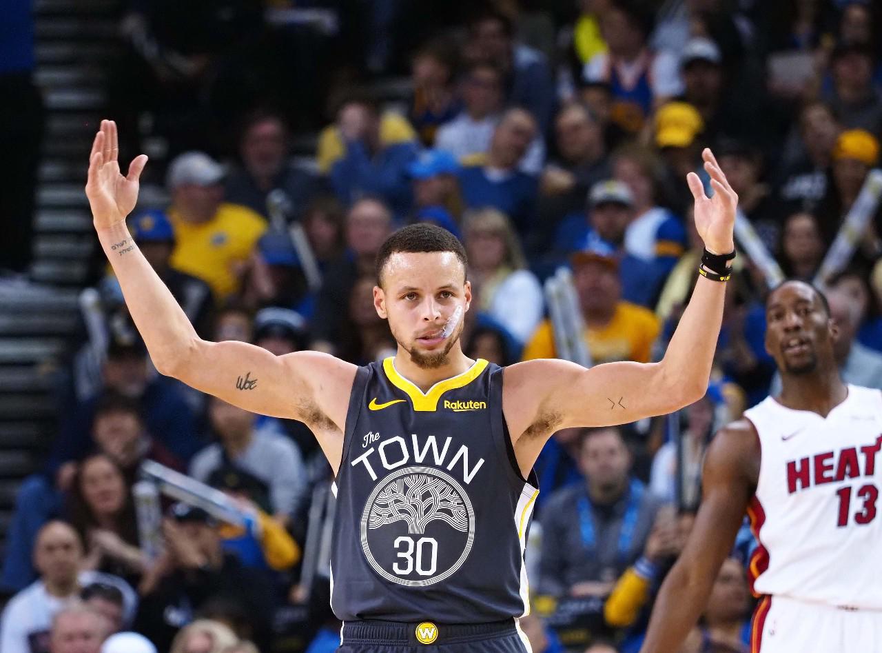 斯在比赛中 斯在比赛中