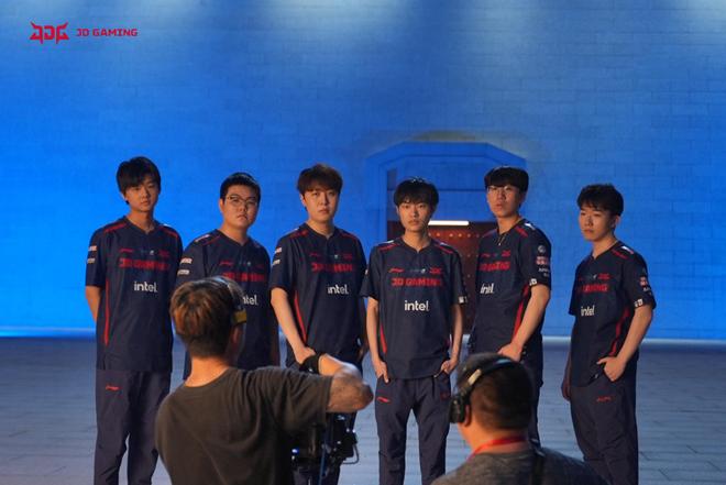 与更强竞争 与更强竞争